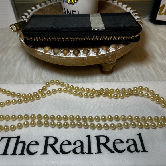 BURBERRY Blue Label Nova Check Long Wallet w/ Burberry dust bag Lk. New - Picture 7 of 9